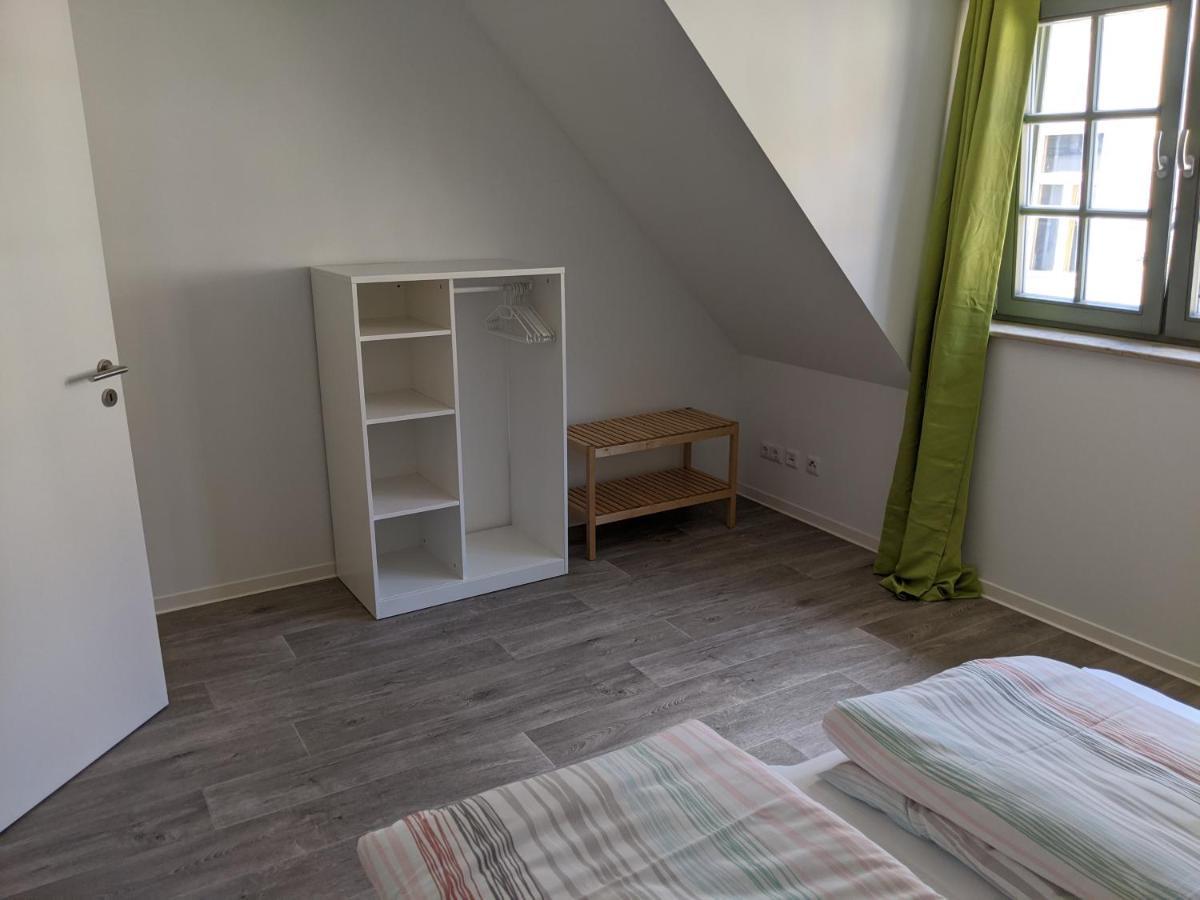 Gut Schlafen In Der Innenstadt Von - Io19 Apartment